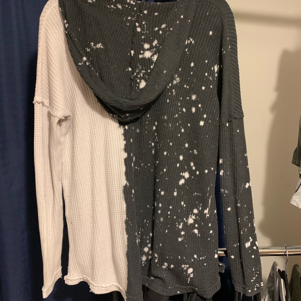 Long sleeve with hood